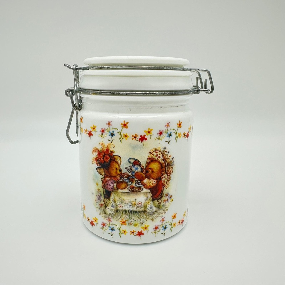 Hallmark Canister Marys Bears 5.25in White Milk Glass Vintage Tea Party Jar